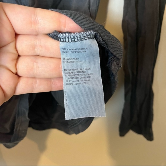 American Eagle Outfitters Soft & Sexy V-Neck Lace Up Long Sleeve Tee Med - Picture 6 of 6